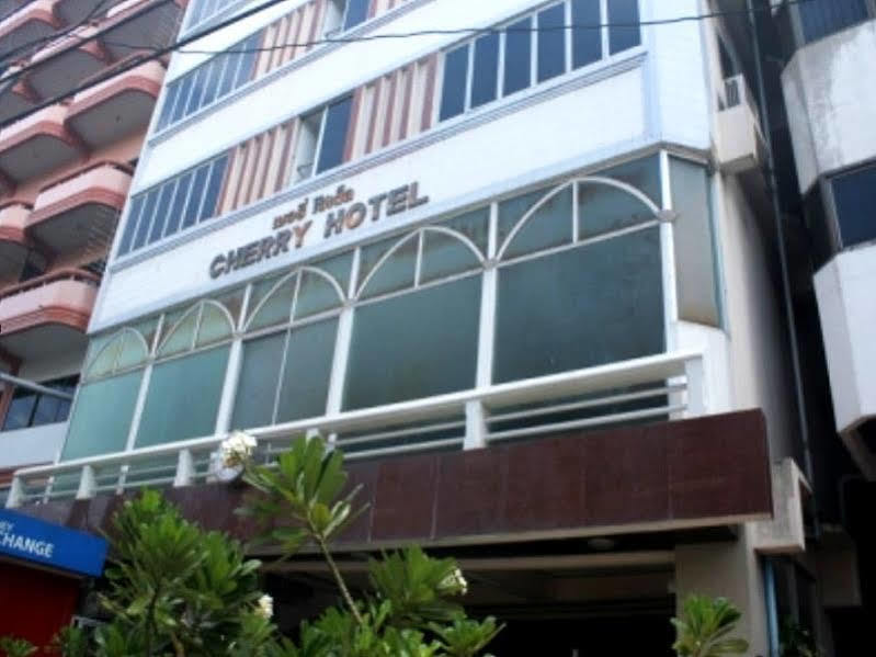 Cherry Hotel Pattaya Exterior foto